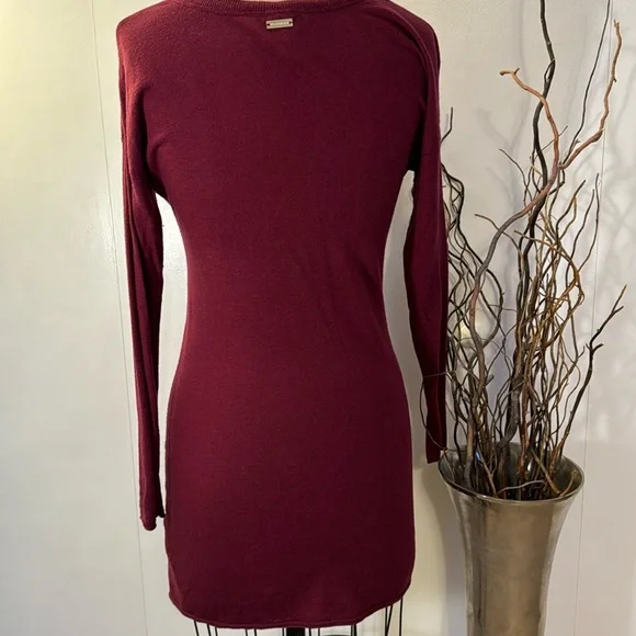 WHBM long sleeve lightweight tunic sweater in maroon - Picture 5 of 7